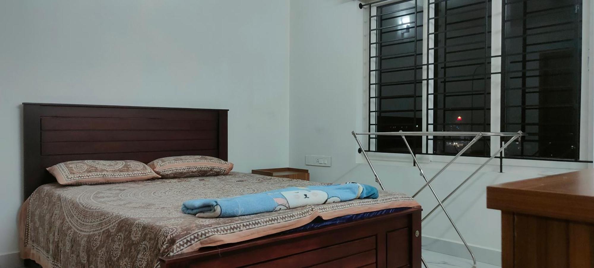 Luxurious Apartment With A Pool And Gym Near Trivandrum Railway Station Thiruvananthapuram Exterior foto